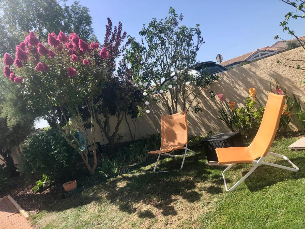 Le Rendez Vous Des Vacances 富拉 外观 照片