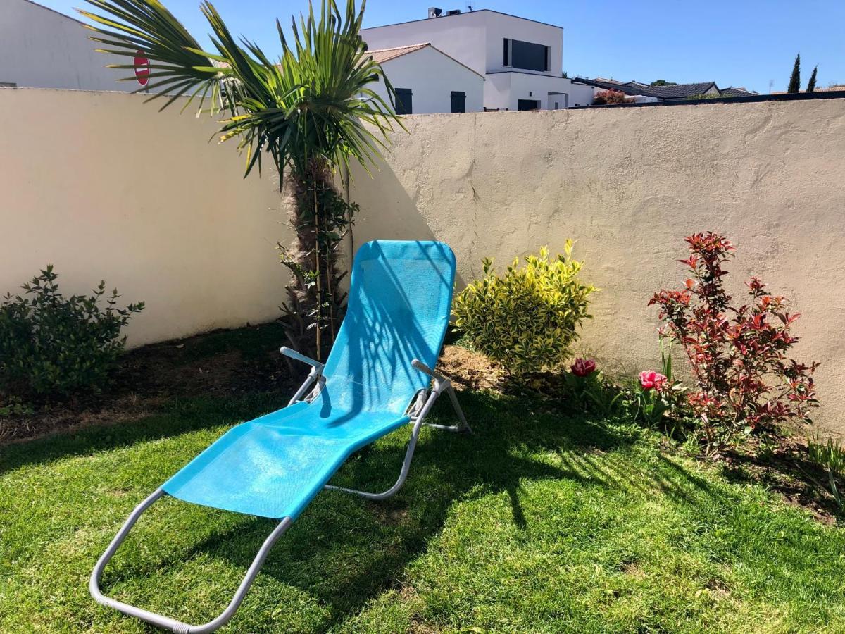 Le Rendez Vous Des Vacances 富拉 外观 照片