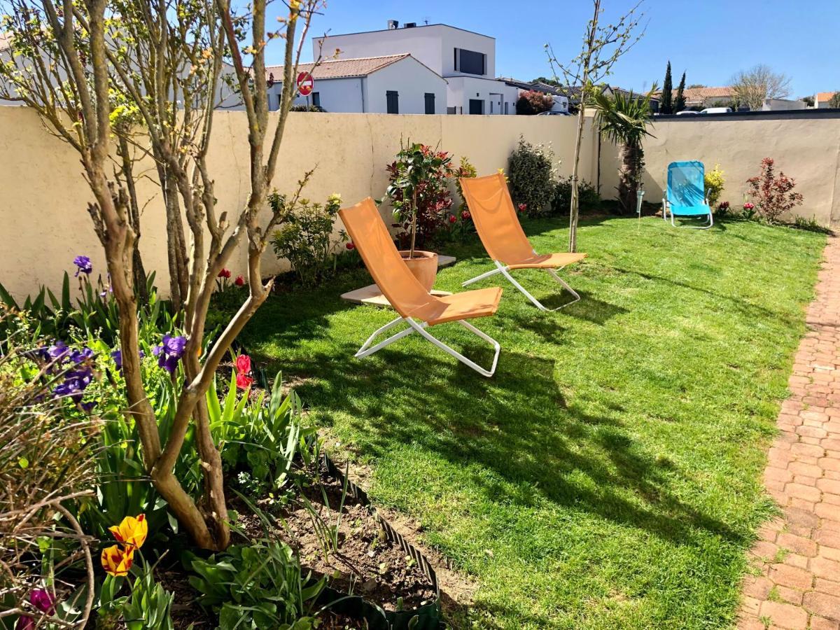 Le Rendez Vous Des Vacances 富拉 外观 照片